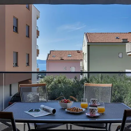 Sky Apartment *